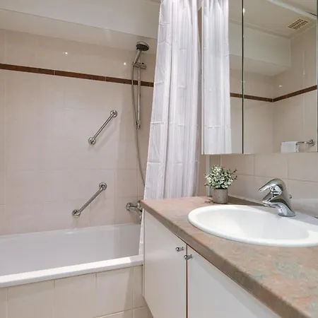דירה Characterful With Lateral Sea View *